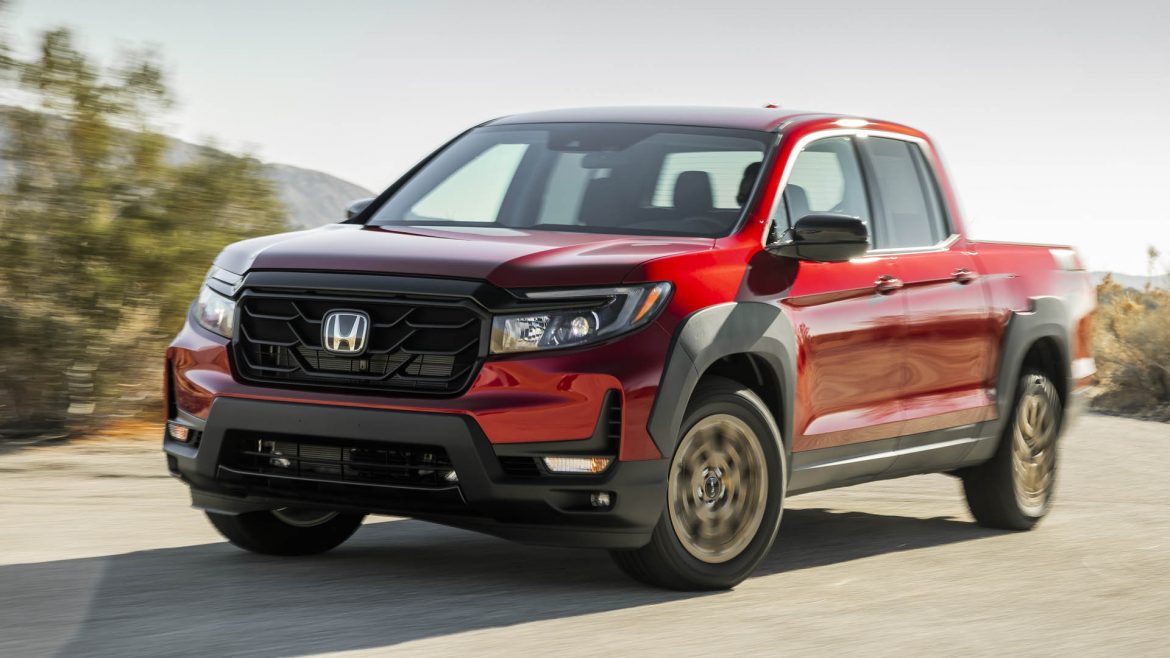 2021 Honda Ridgeline is More Practical than Other Mid-Size Pickups